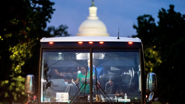 US-POLITICS-MIGRATION-TEXAS-MIGRANTS 