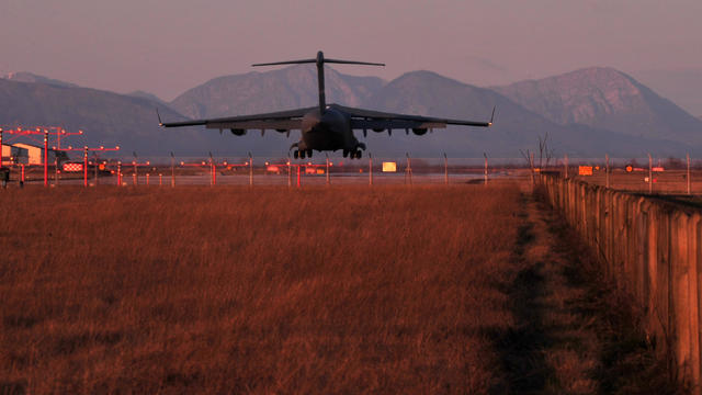 A US C-17 plane lands at Aviano air base 