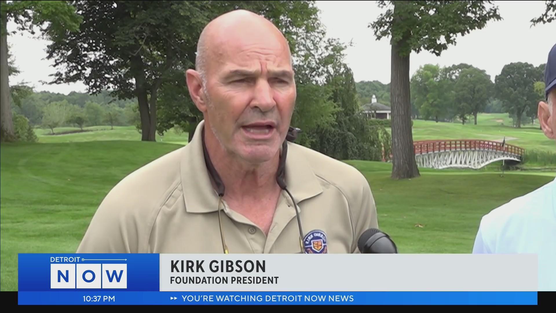 Gibson rallies golfers in fight against Parkinson's at annual outing