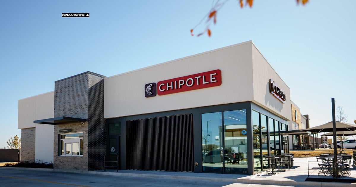 Chipotlanes featuring drive-thru pickup lanes to open in Sacramento, Roseville