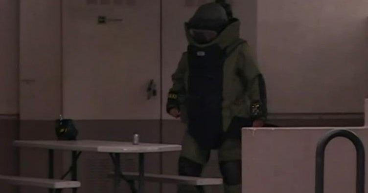 Sacramento police investigate suspicious device at midtown gas station