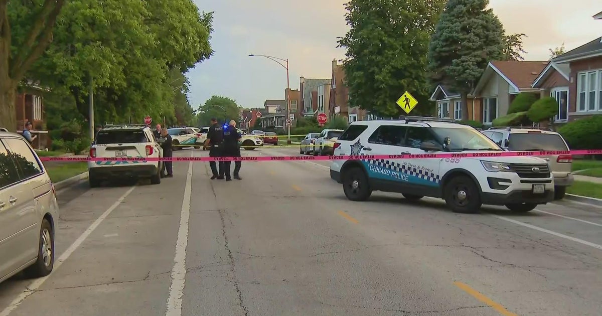 Man, 55, shot at after having vehicle blocked in Auburn Gresham - CBS ...