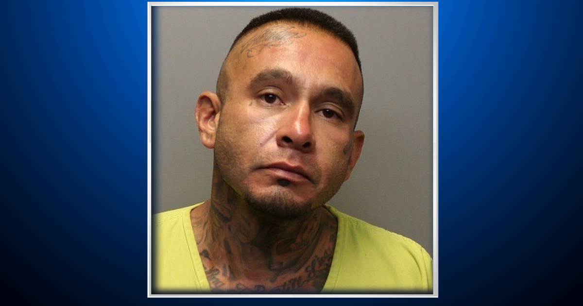 Jessie Robert Martinez accused of robbing bank in Greeley - CBS Colorado