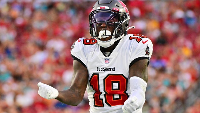 Miami Dolphins v Tampa Bay Buccaneers 