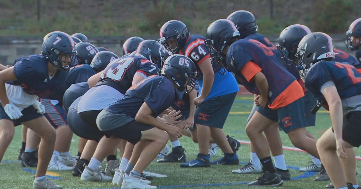 Dallas-Fort Worth high school helmets and concussions