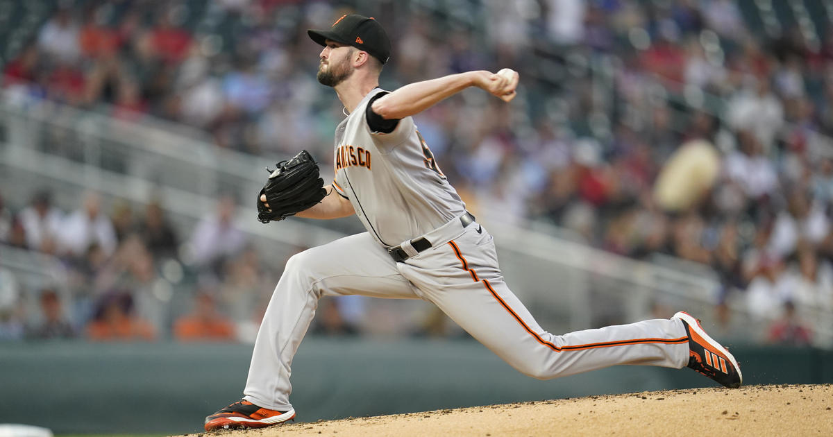 SF Giants win NINTH straight as Joc Pederson 'walks' off Padres