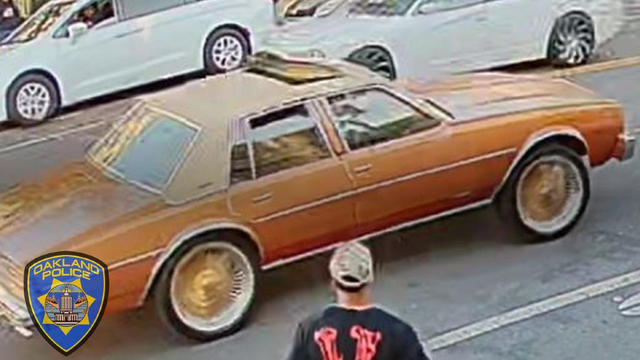 Car seen leaving area of Oakland triple homicide 