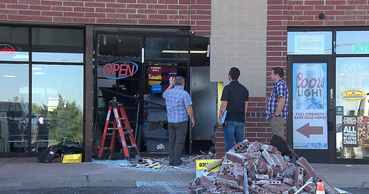 Thieves use pickup truck to smash into Denver convenience store - CBS ...
