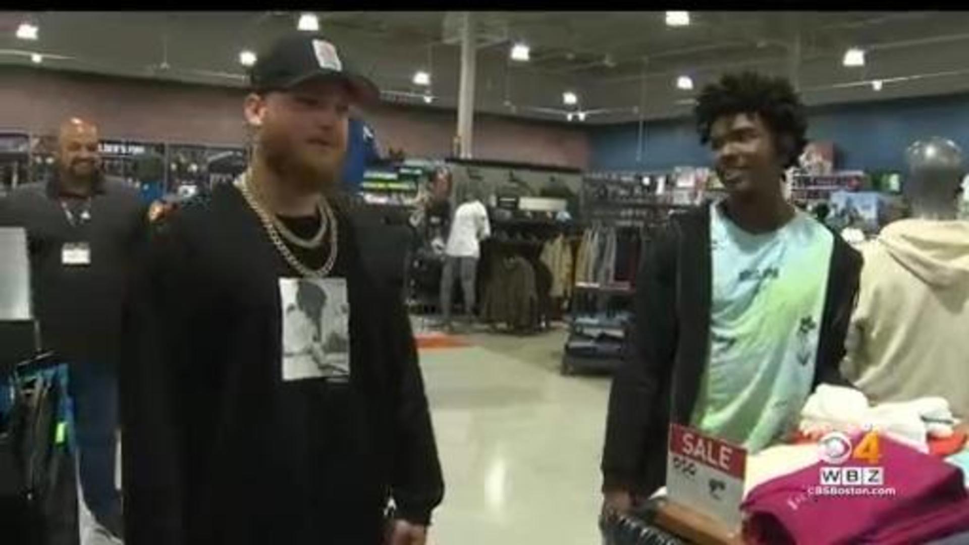 Red Sox outfielder Alex Verdugo surprises Boston kids with back-to-school  shopping spree - CBS Boston