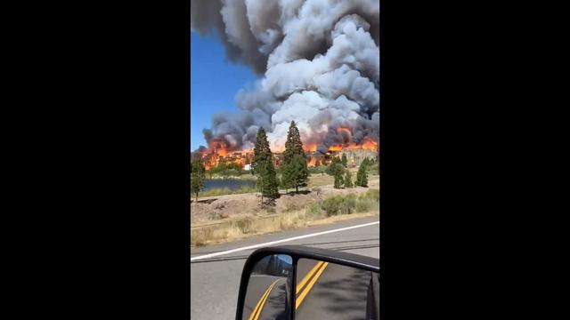 Mill Fire burning near Weed 