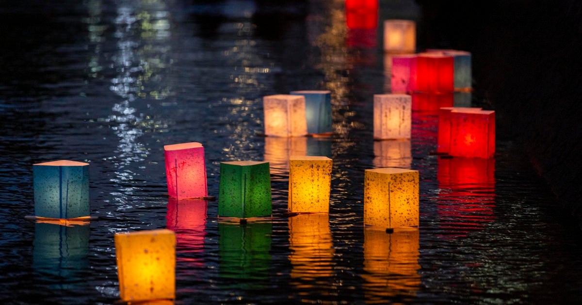 Water lantern festival to light up Lake Elizabeth CBS Pittsburgh