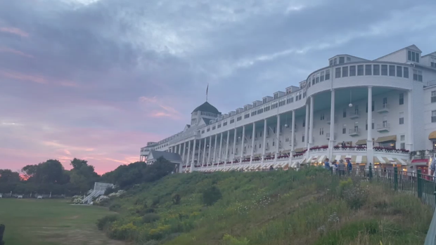 mackinac-island-8.png 