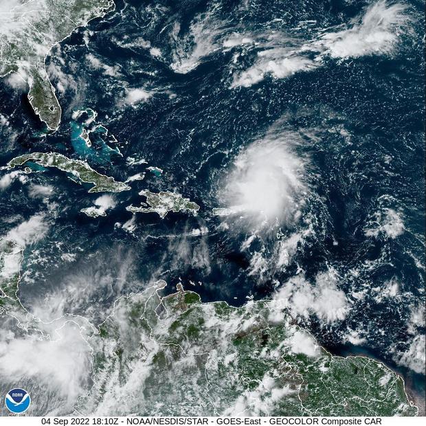 tropical-storm-earl-2022-09-04.jpg 