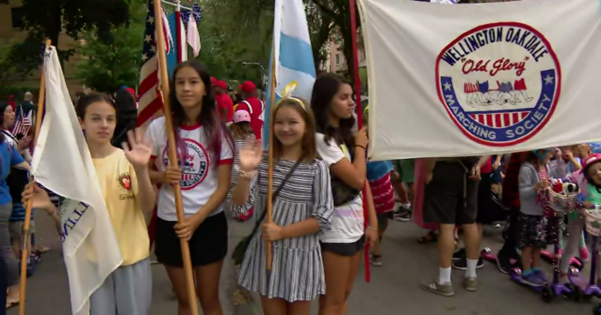 WOOGMS Labor Day Parade marching through Lakeview CBS Chicago