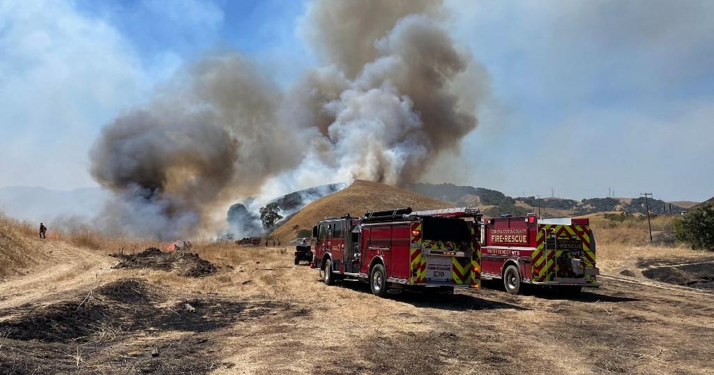 Forward progress stopped in 2nd vegetation fire in 2 days near Rodeo ...