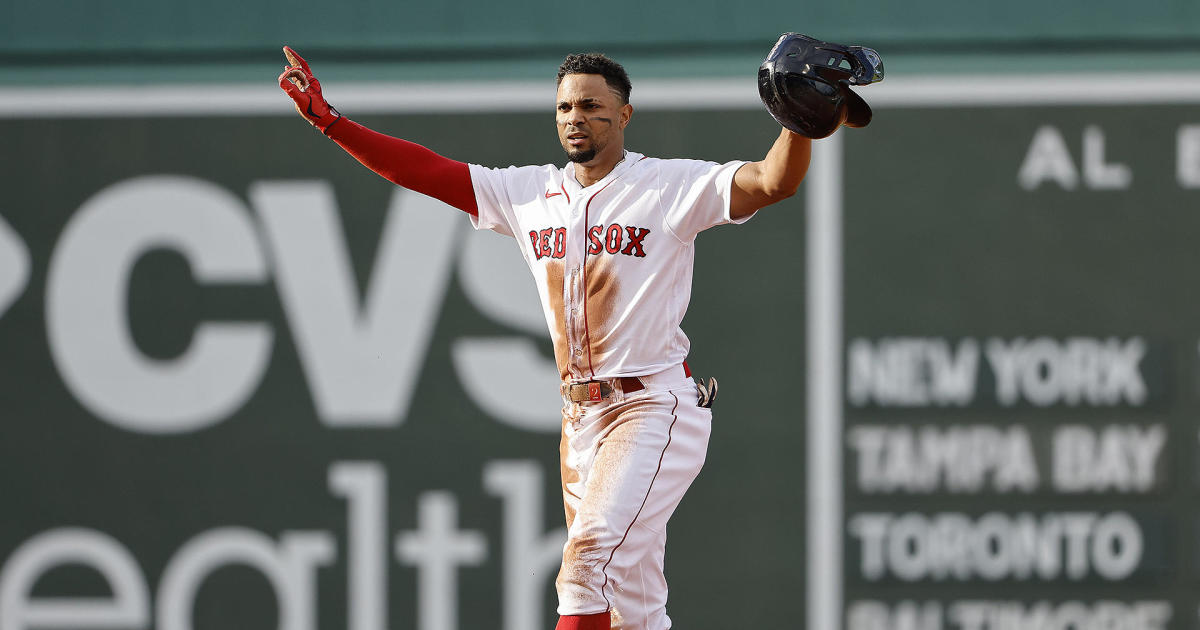 Xander Bogaerts auctions his signed Red Sox jersey to support safe