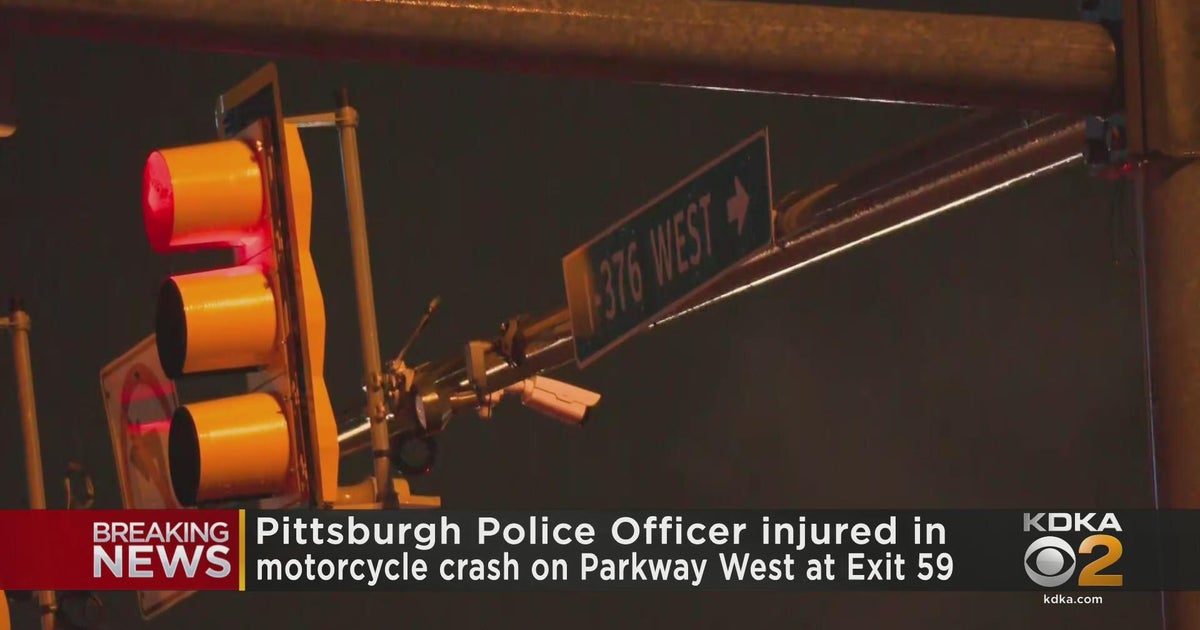 Police officer injured in crash on Parkway West - CBS Pittsburgh