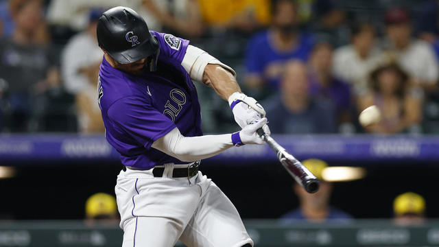 Brewers' Christian Yelich hits home run 499 feet at Coors Field is longest  since 2019 - The Athletic