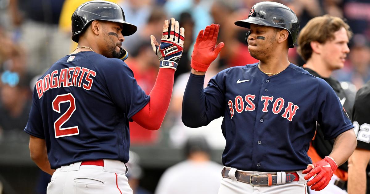 Devers hits grand slam as Red Sox rout Orioles 17-4