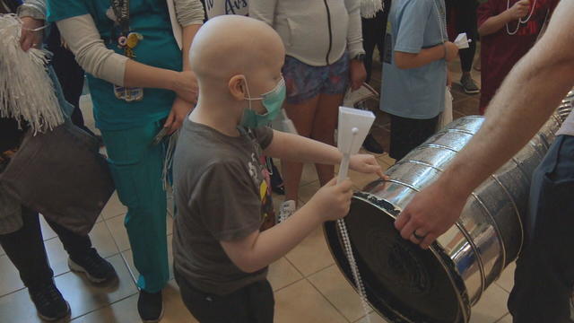 Stanley Cup visits Rocky Mountain Hospital for Children - CBS Colorado