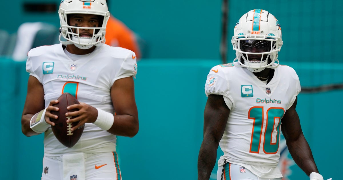 Miami Dolphins’ Tua Tagovailoa, Tyreek Hill named finalists for AP Honors Miami Dolphins’ Tua Tagovailoa, Tyreek Hill named finalists for AP Honors