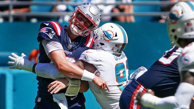 New England Patriots Vs Miami Dolphins At Hard Rock Stadium 