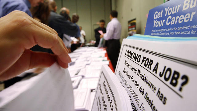 Weekly Unemployment Claims Rise Higher Than Expected 