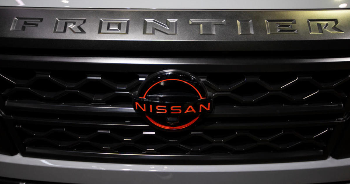 Nissan suggests using parking brake while parking