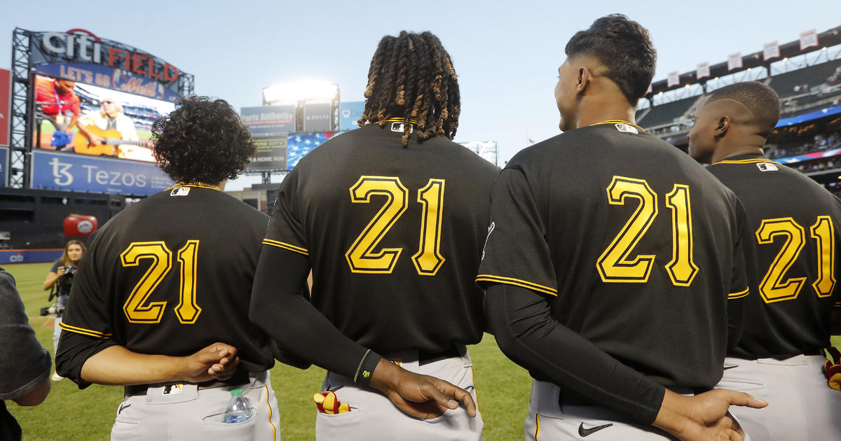 MLB's Pirates will honor Roberto Clemente by wearing his number