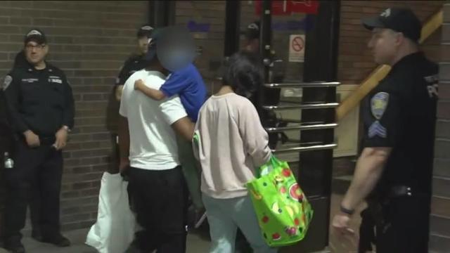 nyc-asylum-seekers-arrive-at-port-authority-bus-terminal-1.jpg 