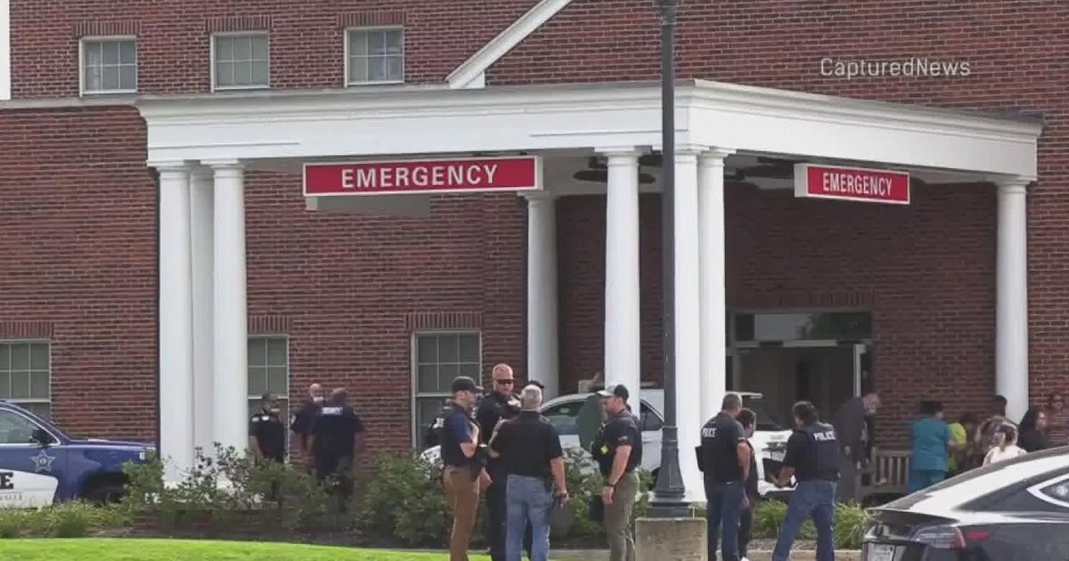 Man, 23, shot and killed while riding in vehicle in Grayslake CBS Chicago