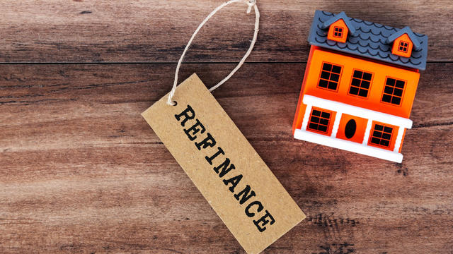 Refinance text on label tag 
