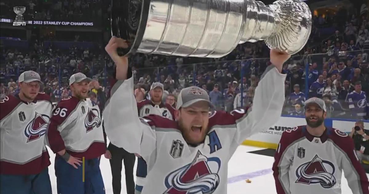 Colorado Avalanche Sign Nathan MacKinnon To Eight-year Contract ...