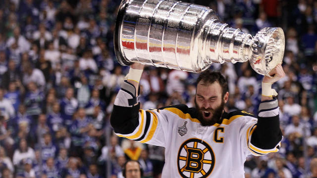 Towering D-man Zdeno Chara signs 1-day contract to end NHL career