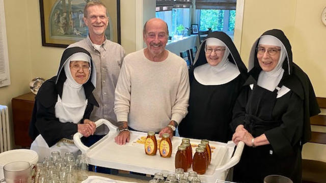 marty-bass-and-the-all-saints-sisters-of-the-poor-cropped.jpg 