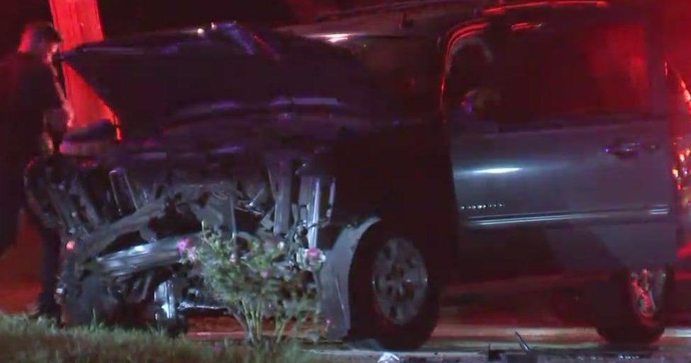 Headon crash in Fairmount Park leaves three people hospitalized