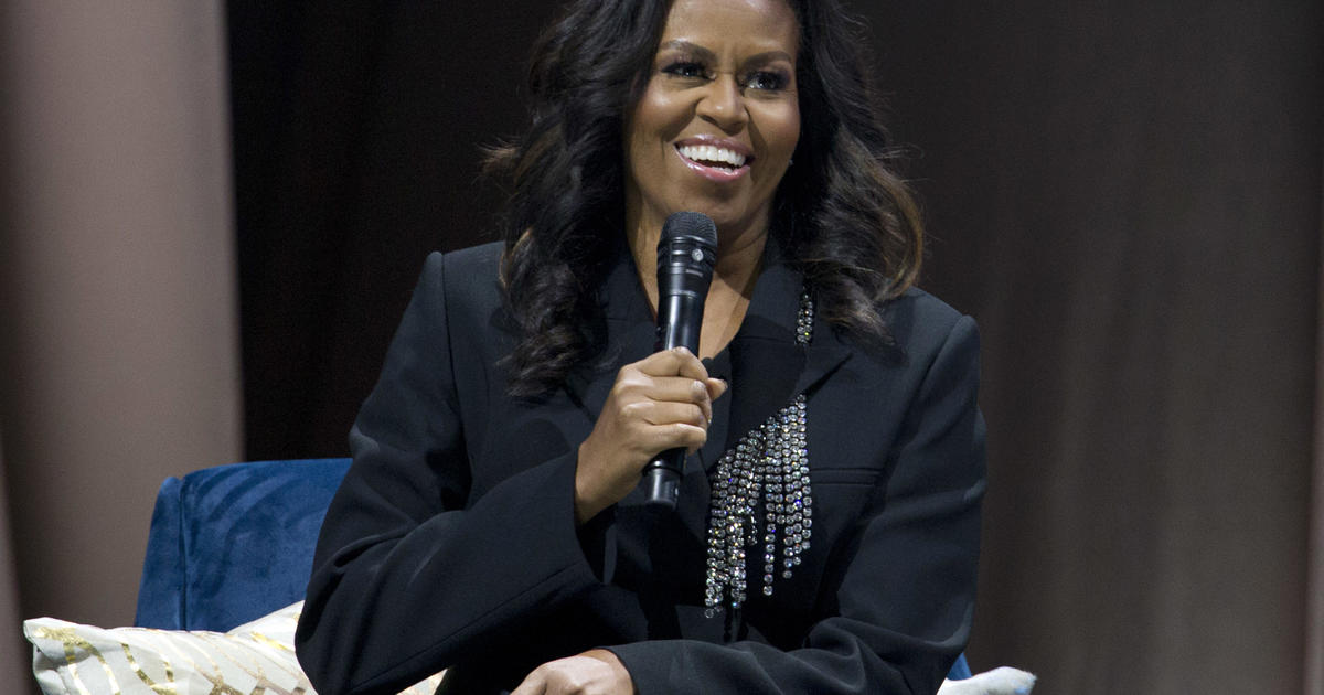 Michelle Obama announces new podcast based on "The Light We Carry" book tour