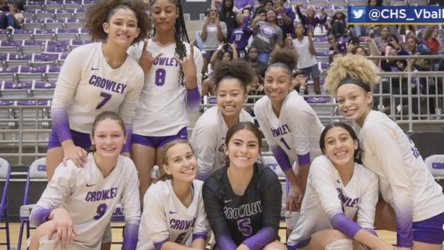 Crowley community rallies around volleyball coach diagnosed with cancer 