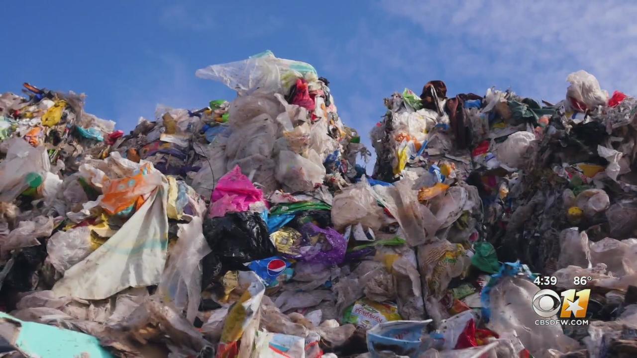 Fast fashion and how it's 'a bombshell source of pollution in so many ways'  - CBS Texas