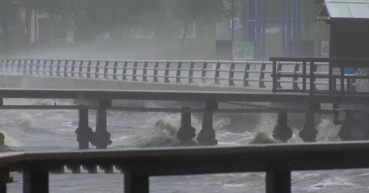 Eye Opener: Ian downgraded to tropical storm after devastating western Florida