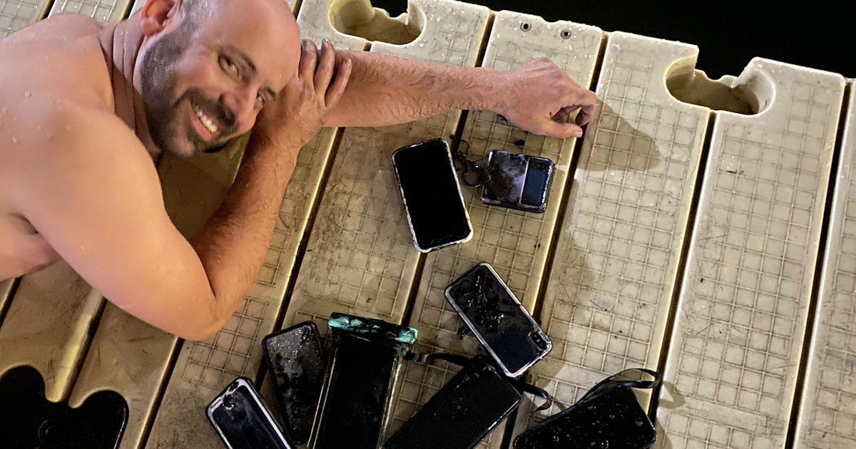 Man on date retrieves 11 phones from bottom of Charles River