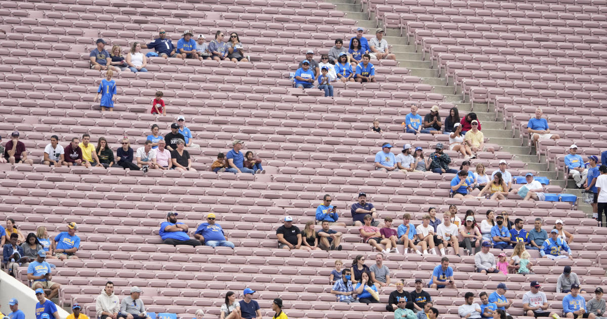 NFL attendance: Rams and Chargers combined less than Texas-USC