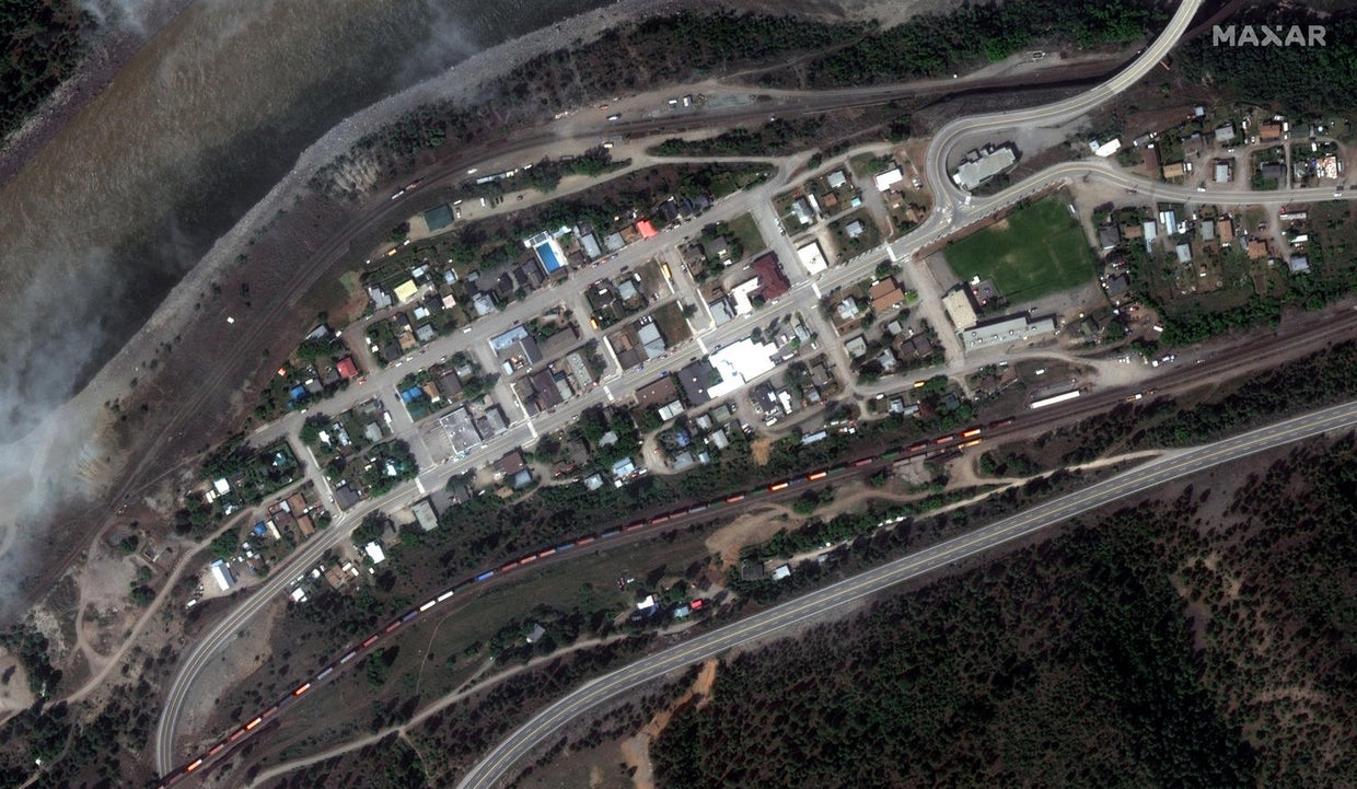 15-close-up-of-downtown-lytton-bc-before-fires-11may2019-wv2.jpg 