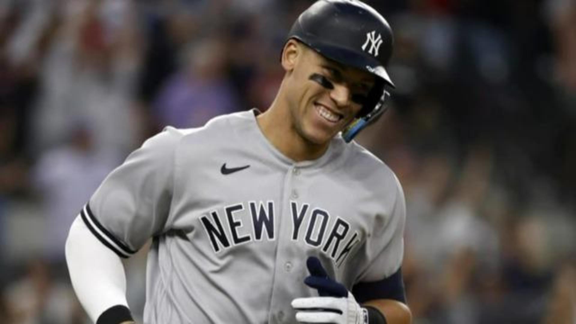 Aaron Judge hits his 62nd home run of 2022 