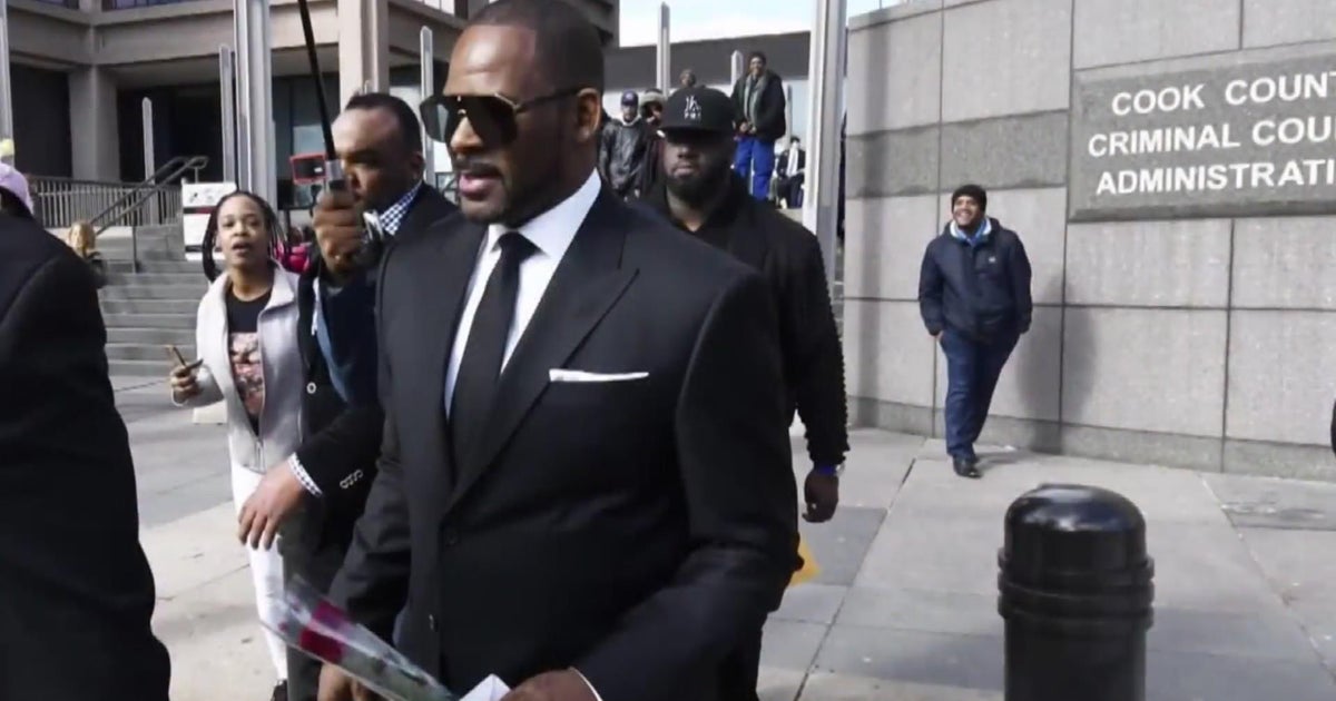 Lawyers for R. Kelly head back to Chicago courtroom for hearing on ...
