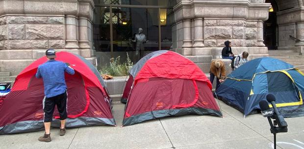 activists-protest-encampment-clearings-outside-minneapolis-city-hall.jpg 
