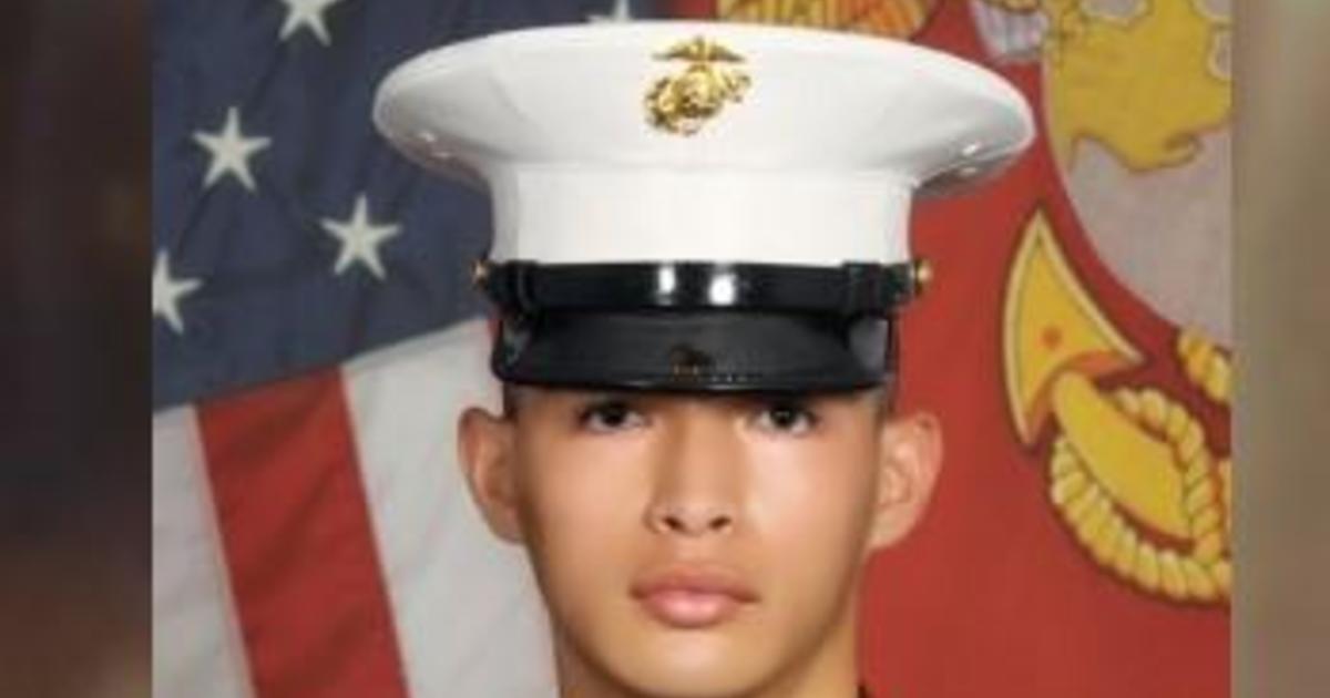 18-year-old Marine recruit dies after collapsing during training