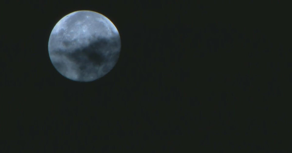 Check Out This Video Of The Moon Captured By Cbs 2 Photographer Cbs Check Out This Video Of The Moon Captured By Cbs 2 Photographer Cbs
