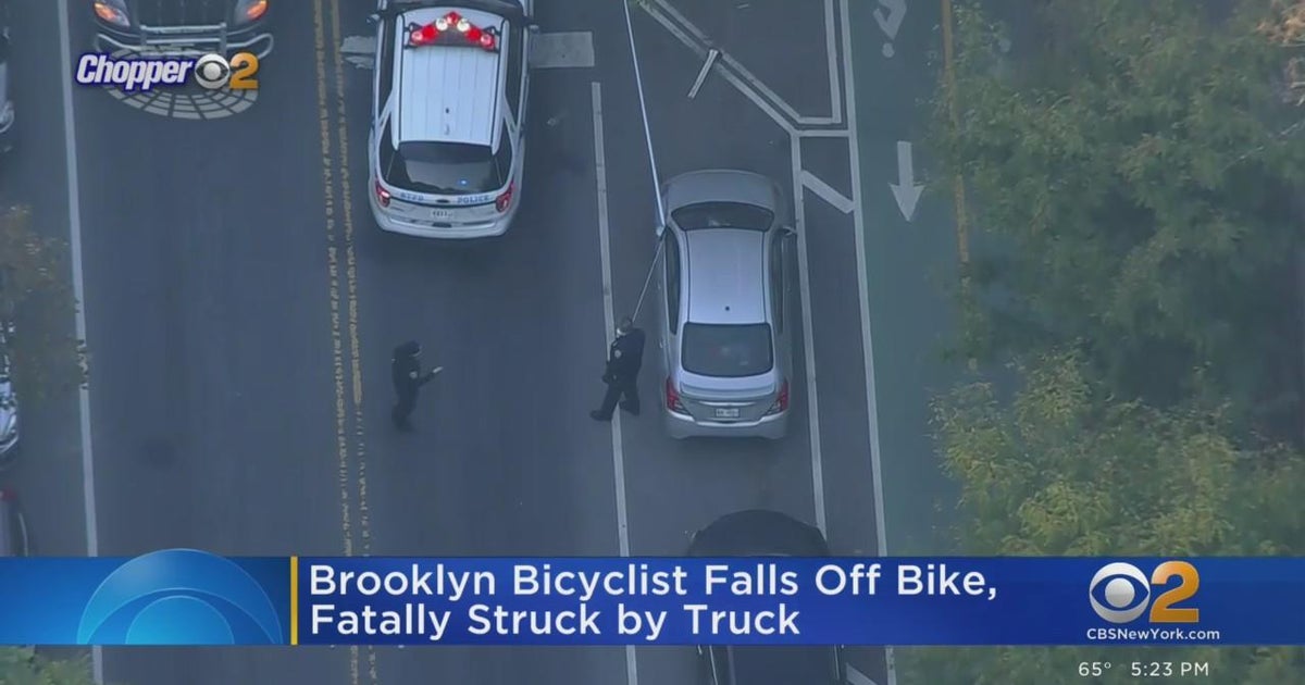 Cyclist struck and killed by truck - CBS New York