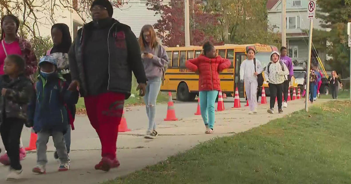 Pittsburgh Public Schools students participate in 'Walk and Roll to